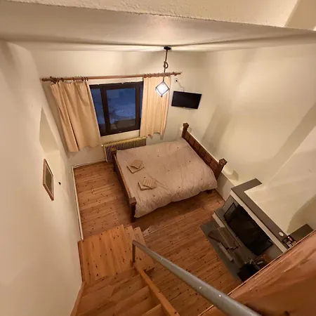 Mpatsilas Vasilitsa 山林小屋 *